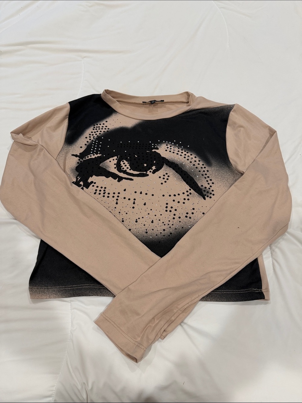 Fashion Nova Long Sleeve Eye Graphic Tee in Beige and Black